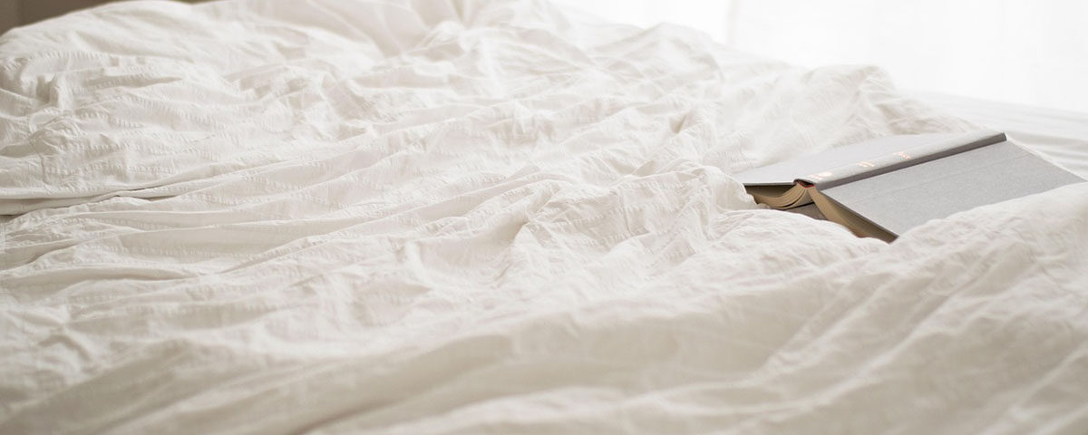 Lenzuola di lino: il tessuto naturale che migliora il sonno e arreda con gusto